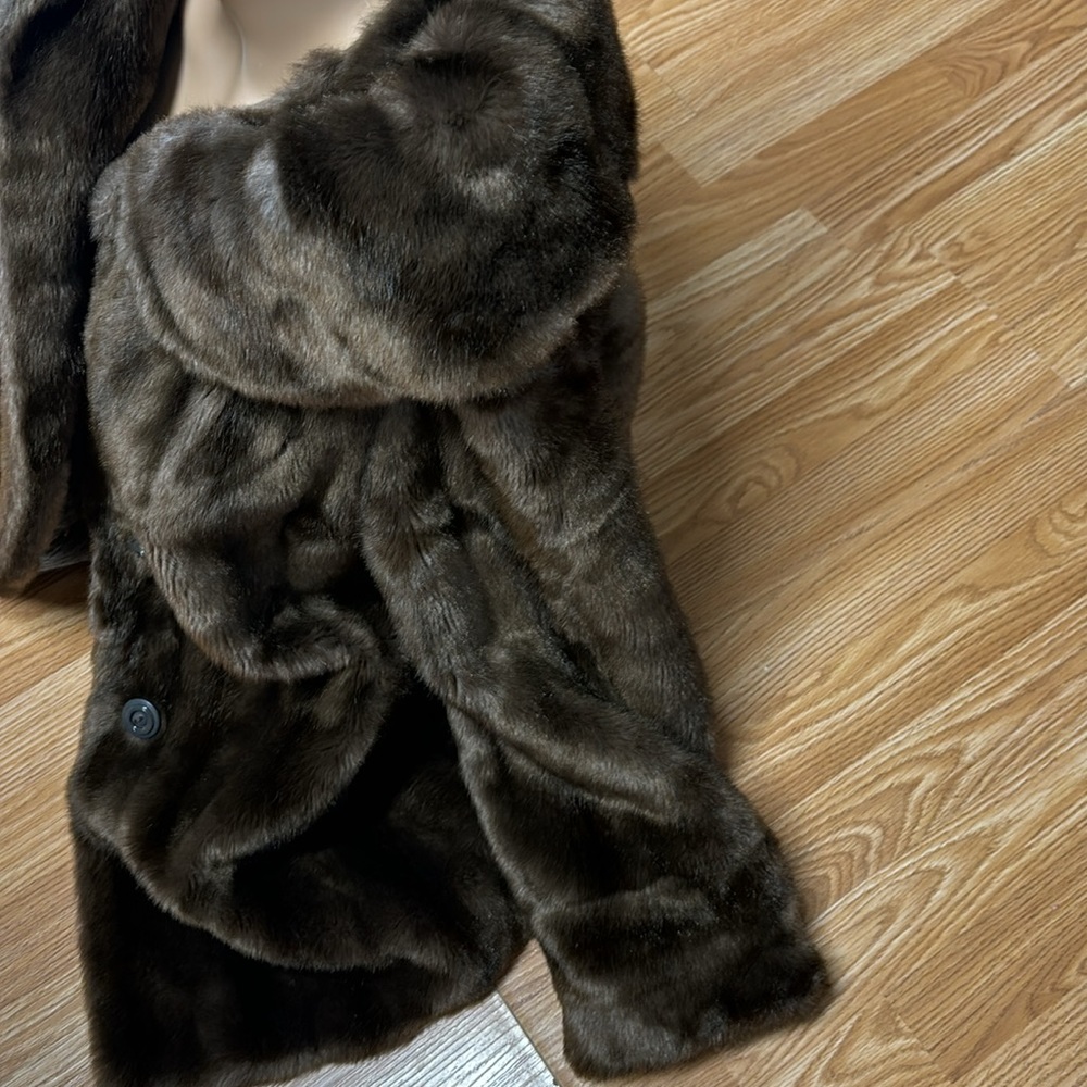 Vintage Tissavel of France Braemoor Pile 100% Acrylic Faux brown Fur NICE - Picture 2 of 15